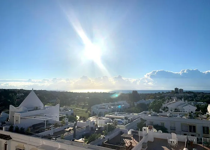 Luxury Townhouse Sea Views 10 Min From Puerto Banus