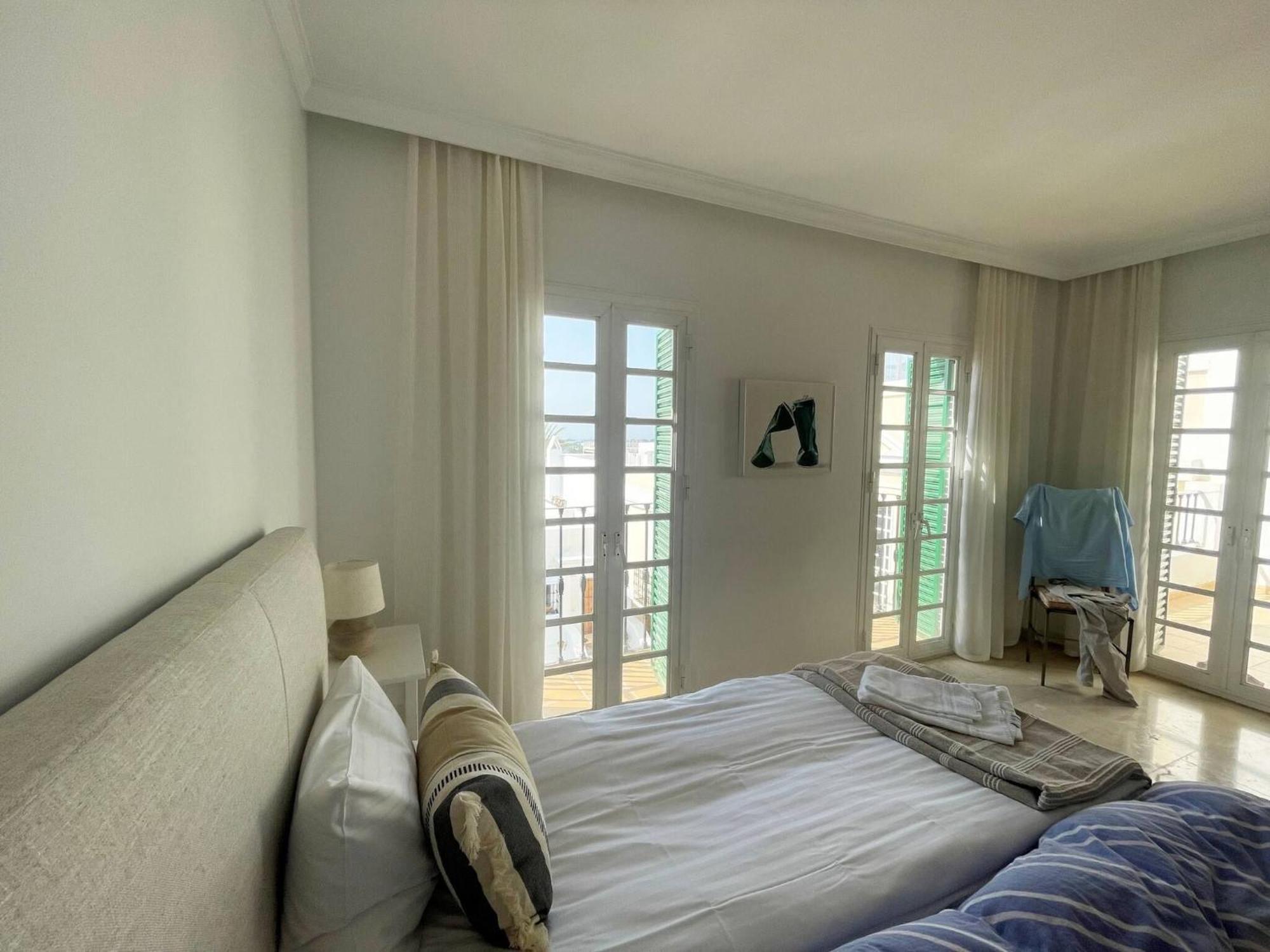 Luxury Townhouse Sea Views 10 Min From Puerto Banus